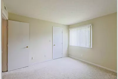 5984 Meadowcreek Drive #6, Miami Township, OH 45150 - Photo 19