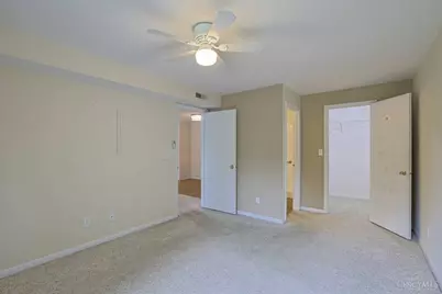 5984 Meadowcreek Drive #6, Miami Township, OH 45150 - Photo 15