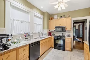 573 Evanswood Pl, Cincinnati, OH 45220 - Photo 15