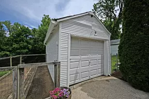 2424 Lysle Ln, Norwood, OH 45212 - Photo 39