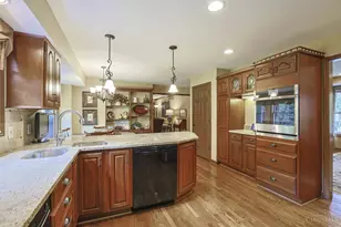 5445 Creek Bend Dr, West Chester, OH 45069 - Photo 5