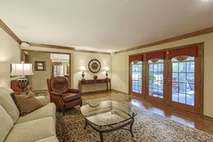 5445 Creek Bend Dr, West Chester, OH 45069 - Photo 9