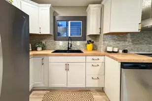3472 Woodburn Ave, Cincinnati, OH 45207 - Photo 17