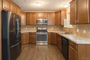 488 Misty Dawn Rd, Hamilton Township, OH 45039 - Photo 15