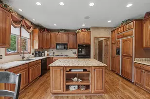 5869 Glynn Ct, Delhi Township, OH 45233 - Photo 5