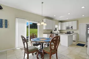 6072 Spring Lake Dr, Fairfield Township, OH 45011 - Photo 7