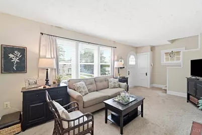 1639 Sutton Avenue, Cincinnati, OH 45230 - Photo 5