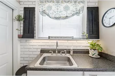 1639 Sutton Avenue, Cincinnati, OH 45230 - Photo 13