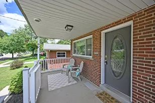 5129 Ballantrae Ct, Delhi Township, OH 45238 - Photo 3