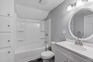 8225 W Prospect Rd, Washington Twp, OH 45133 - Photo 17