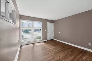 8760 Grenada Dr, Springfield Township, OH 45231 - Photo 7