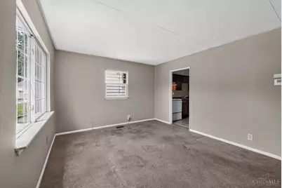 1910 Ashbrook Drive, Cincinnati, OH 45238 - Photo 7