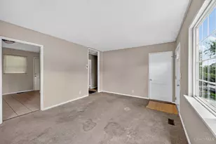 1910 Ashbrook Dr, Cincinnati, OH 45238 - Photo 5