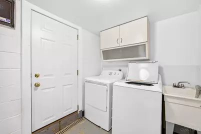 6480 Ridgefield Drive, Springfield Township, OH 45224 - Photo 11