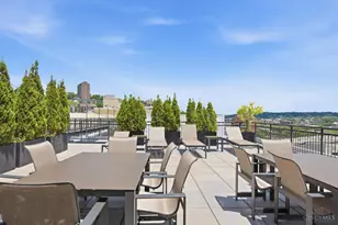 400 Pike St, Cincinnati, OH 45202 - Photo 21