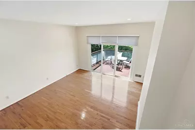 311 Klotter Avenue, Cincinnati, OH 45219 - Photo 11