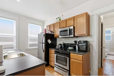 218 Donahue Street, Cincinnati, OH 45219 - Photo 5
