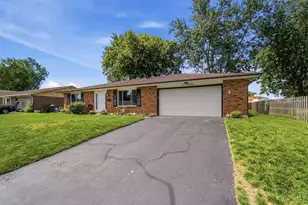 1015 Derringer Dr, Englewood, OH 45322 - Photo 3