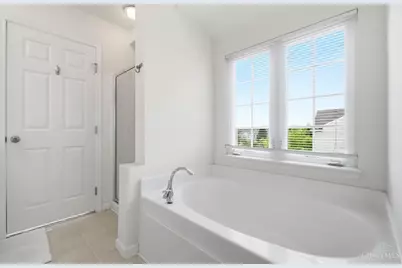 7495 Victoria Falls Avenue, Maineville, OH 45039 - Photo 21