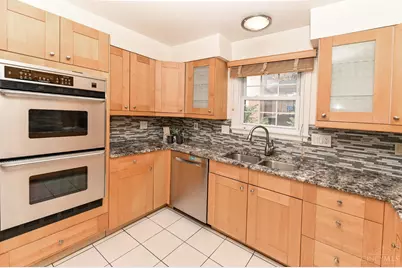 854 Rue De La Paix #B1, Cincinnati, OH 45220 - Photo 15