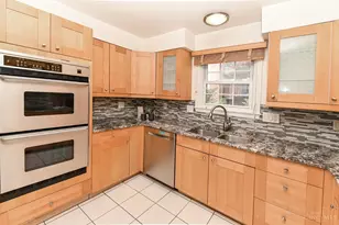 854 Rue De La Paix, Cincinnati, OH 45220 - Photo 15