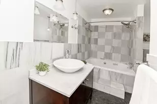854 Rue De La Paix, Cincinnati, OH 45220 - Photo 29