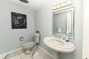 854 Rue De La Paix, Cincinnati, OH 45220 - Photo 17