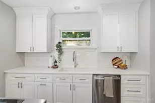 2107 Fulton Ave, Cincinnati, OH 45206 - Photo 9