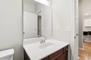 924 Valleywatch Dr, Springfield Township, OH 45231 - Photo 29