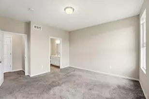 924 Valleywatch Dr, Springfield Township, OH 45231 - Photo 19
