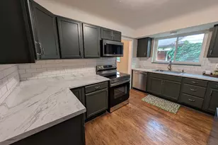 1127 W North Bend Dr, Cincinnati, OH 45224 - Photo 7
