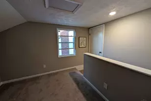 1127 W North Bend Dr, Cincinnati, OH 45224 - Photo 19
