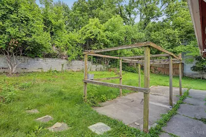 1246 Quebec Road, Cincinnati, OH 45205 - Photo 27
