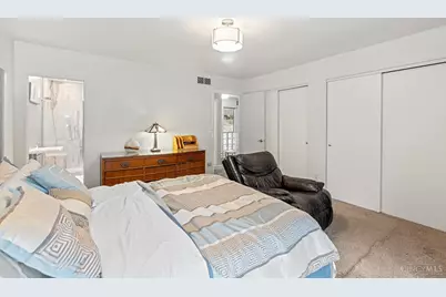 511 W Galbraith Road, Cincinnati, OH 45215 - Photo 13