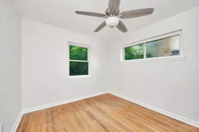 4306 Sunburst Lane, Cincinnati, OH 45238 - Photo 15