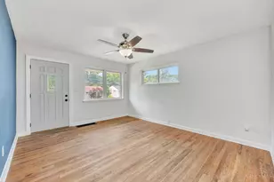 4306 Sunburst Ln, Cincinnati, OH 45238 - Photo 5
