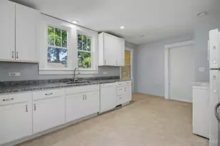 210 Bishop St, Oxford, OH 45056 - Photo 9