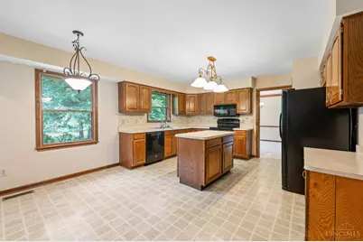 6285 Branch Hill Miamiville Road, Miami Township, OH 45140 - Photo 15