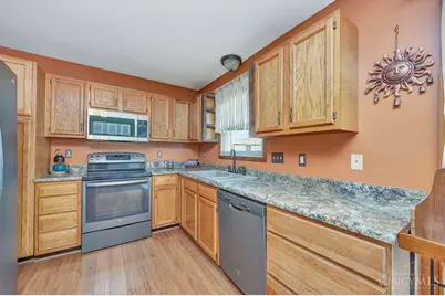 7030 Beagle Court, Hamilton, OH 45011 - Photo 11