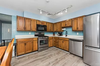 823 Sando Drive, Fairfield, OH 45014 - Photo 9