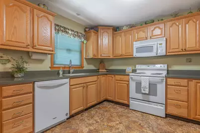 406 Eastline Drive, Middletown, OH 45044 - Photo 9