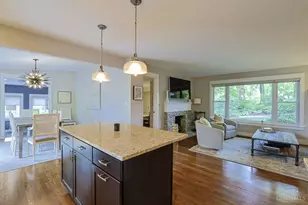 211 Hilltop Ln, Wyoming, OH 45215 - Photo 19
