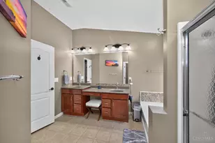 8049 Bridge Point Dr, Green Township, OH 45248 - Photo 31