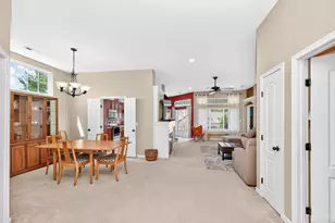 8049 Bridge Point Dr, Green Township, OH 45248 - Photo 7