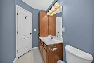 8049 Bridge Point Dr, Green Township, OH 45248 - Photo 39