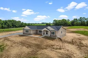 1243 Hunter's Glen Dr, Adams Township, OH 45177 - Photo 1