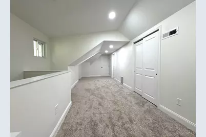 2728 Silverleaf Avenue, Cincinnati, OH 45212 - Photo 17
