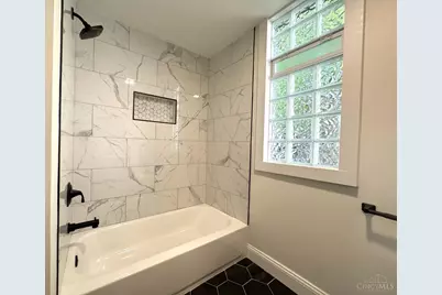 2728 Silverleaf Avenue, Cincinnati, OH 45212 - Photo 9