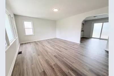 820 Lilly Lane, Union Township, OH 45245 - Photo 9