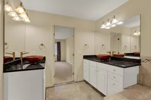 9846 Catalpa Woods Ct, Blue Ash, OH 45242 - Photo 37